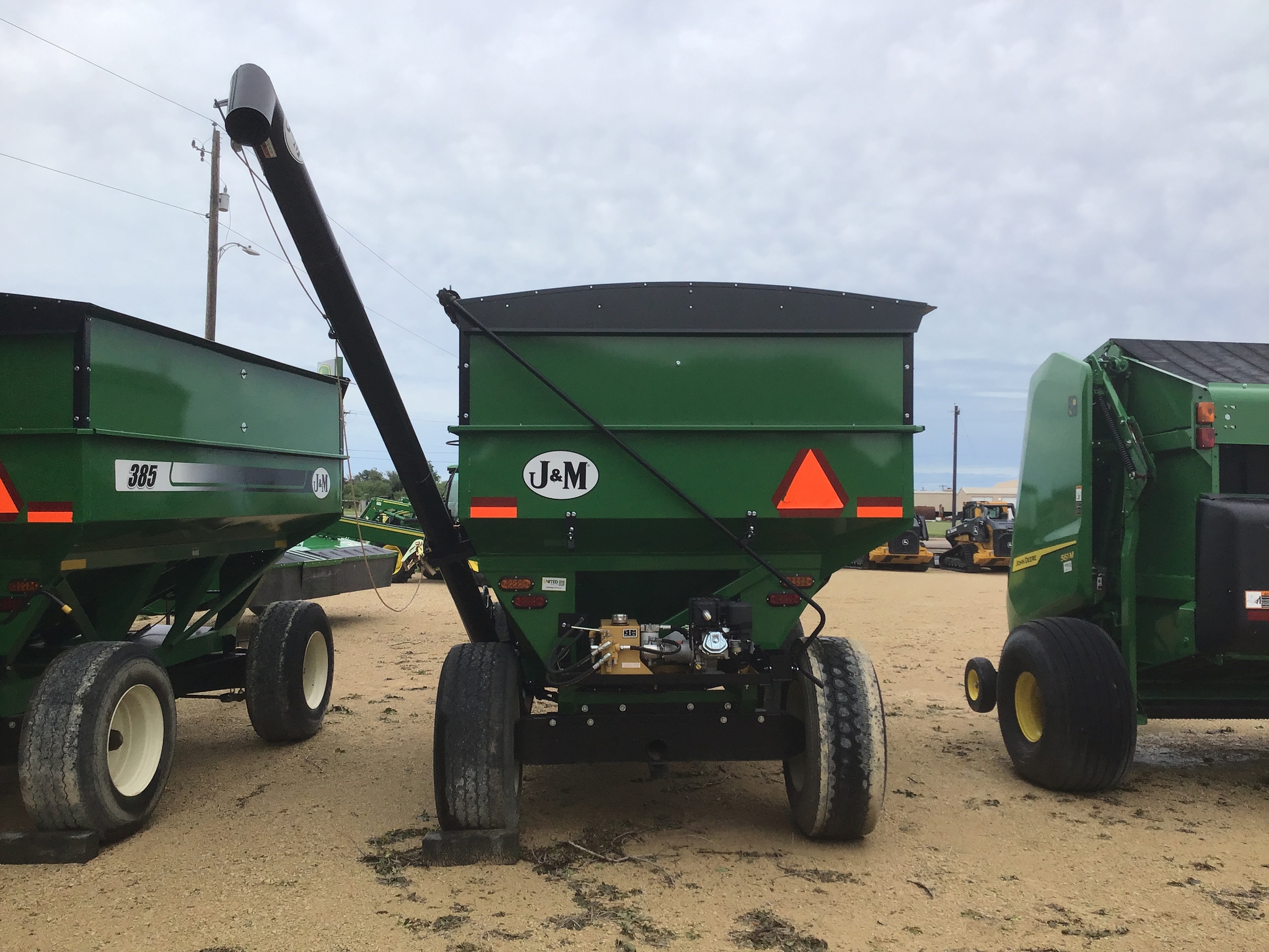 2023 J&M 385SD Image 5
