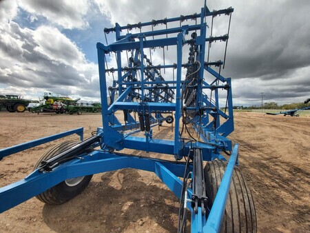Used 2014 Brandt Contour Commander 7000 Heavy Harrows at Horizon Ag & Turf in St. Paul, AB - Photo2