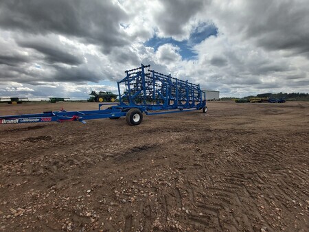 Used 2014 Brandt Contour Commander 7000 Heavy Harrows at Horizon Ag & Turf in St. Paul, AB - Photo4