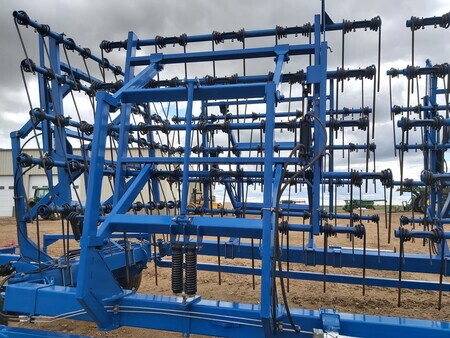 Used 2014 Brandt Contour Commander 7000 Heavy Harrows at Horizon Ag & Turf in St. Paul, AB - Photo12