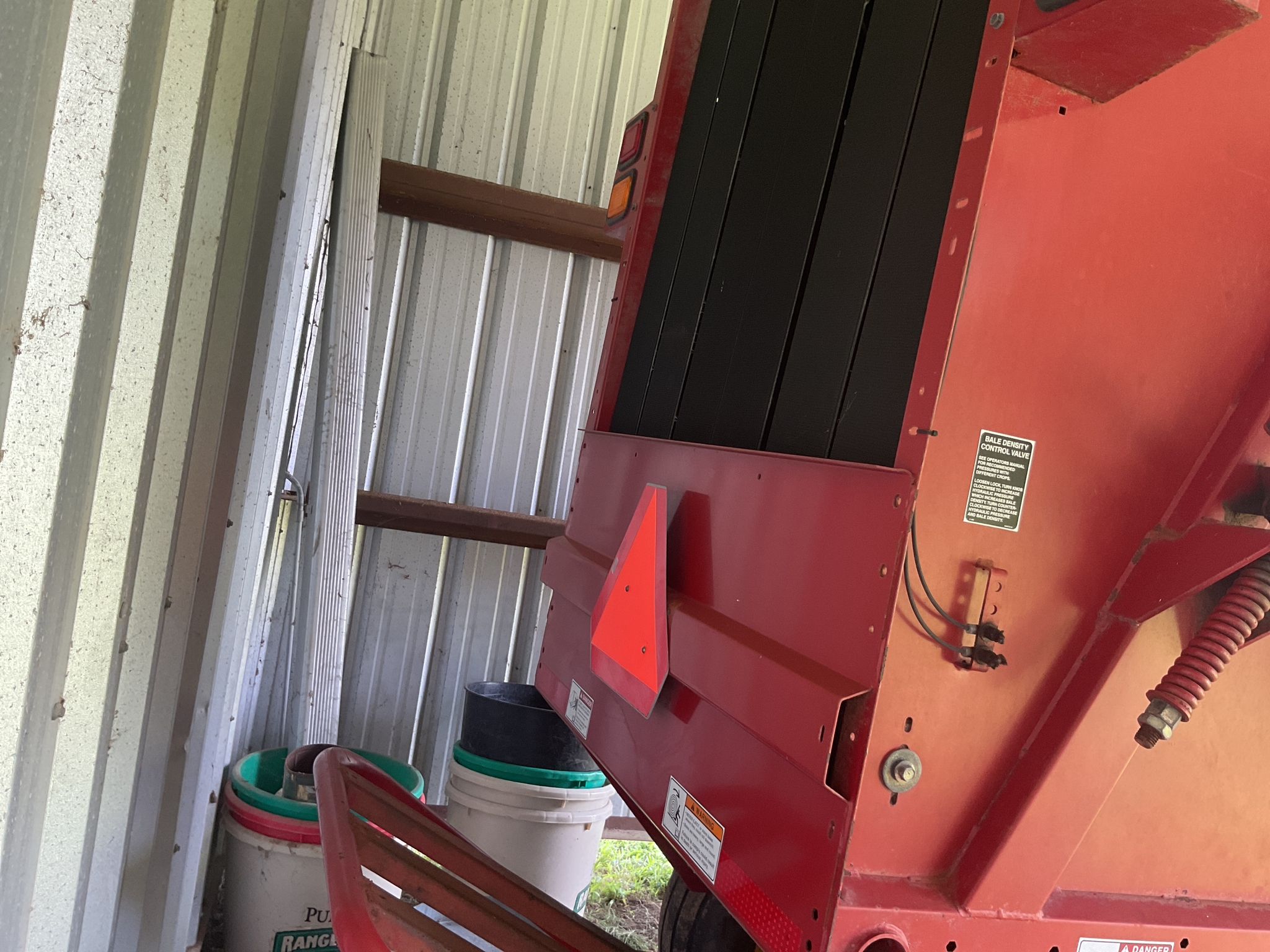 2003 New Holland BR750 Image 14
