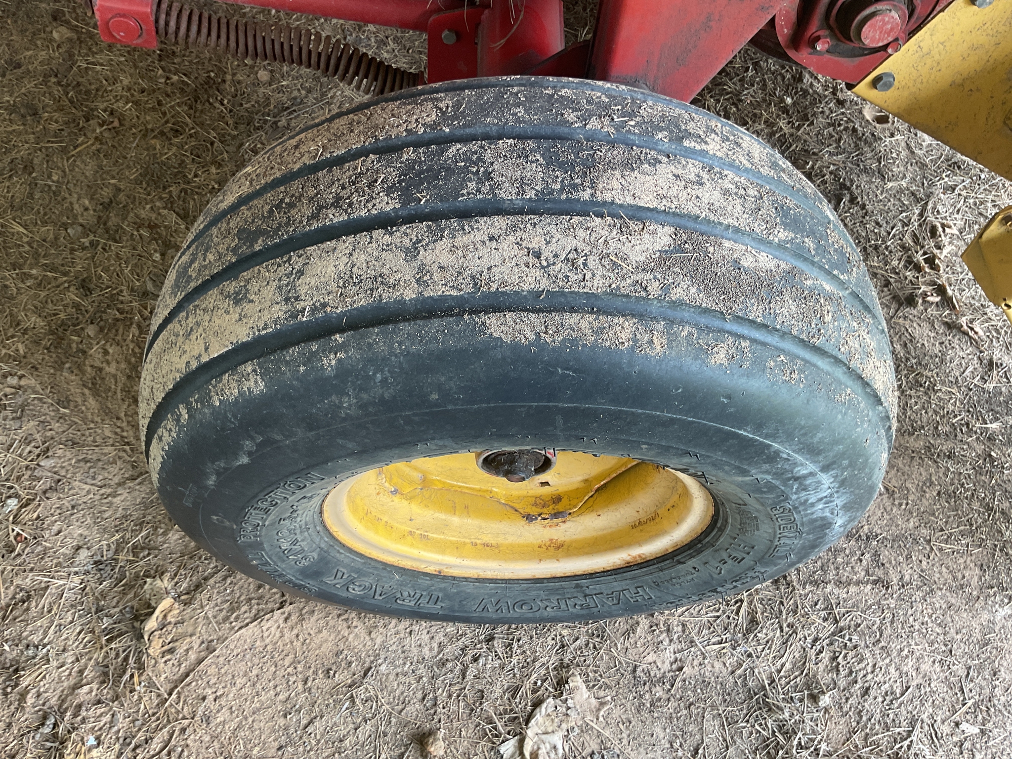 2003 New Holland BR750 Image 18