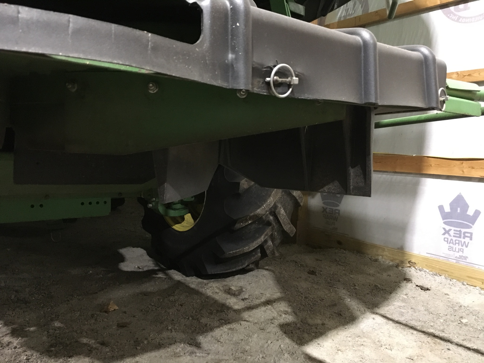 2012 John Deere S670 Image 5