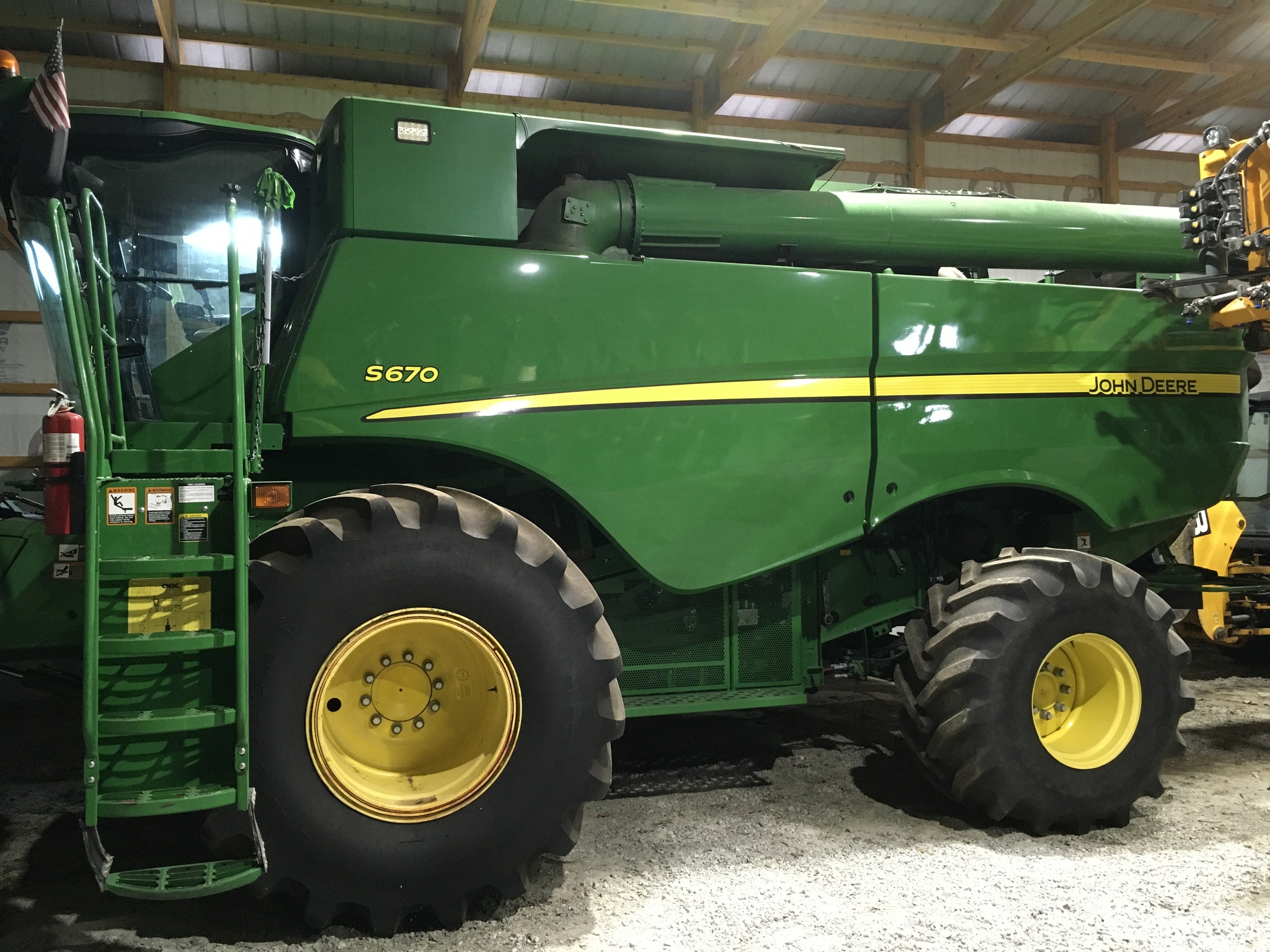 2012 John Deere S670 Image 1