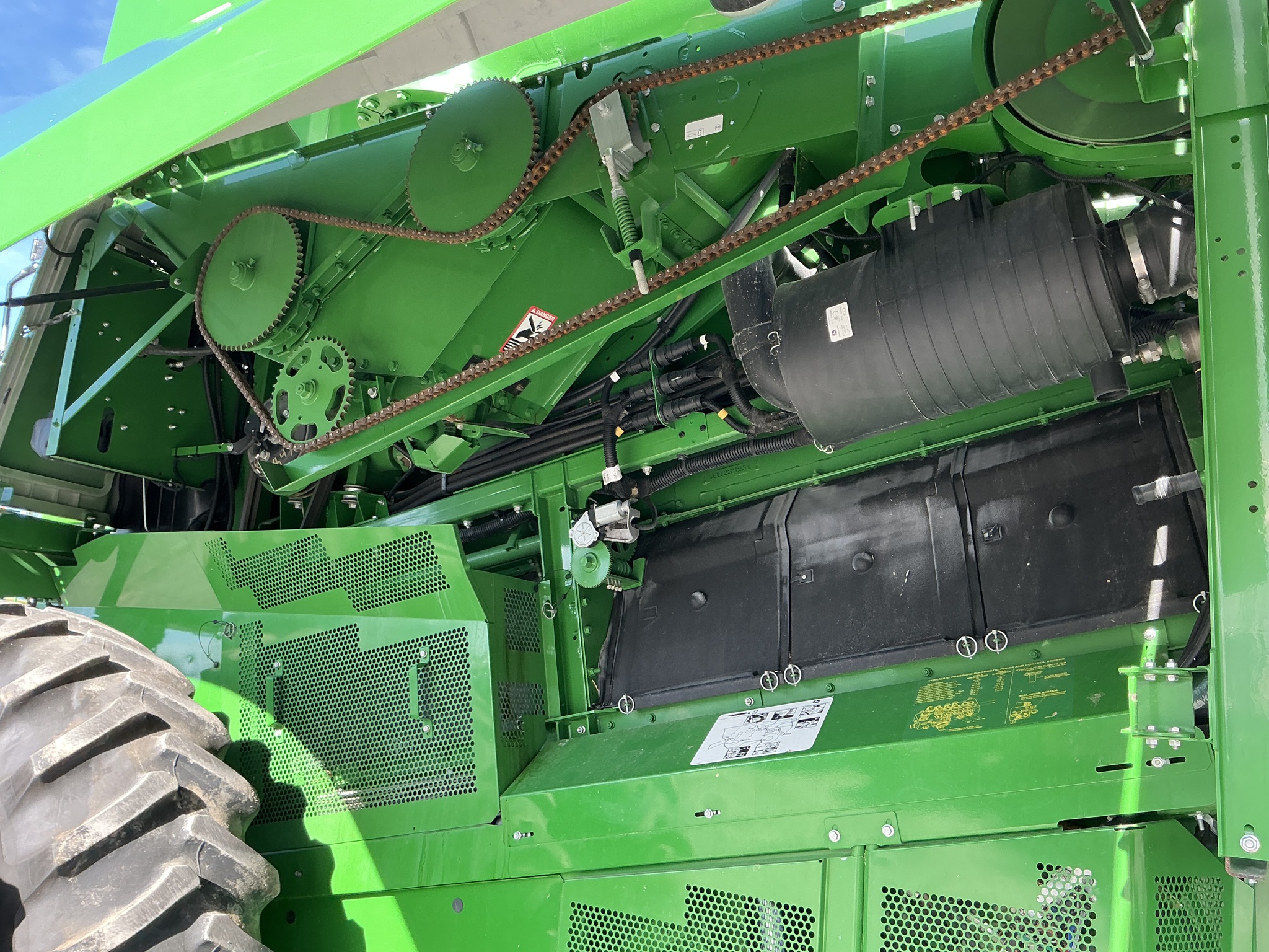 2019 John Deere S770 Image 23