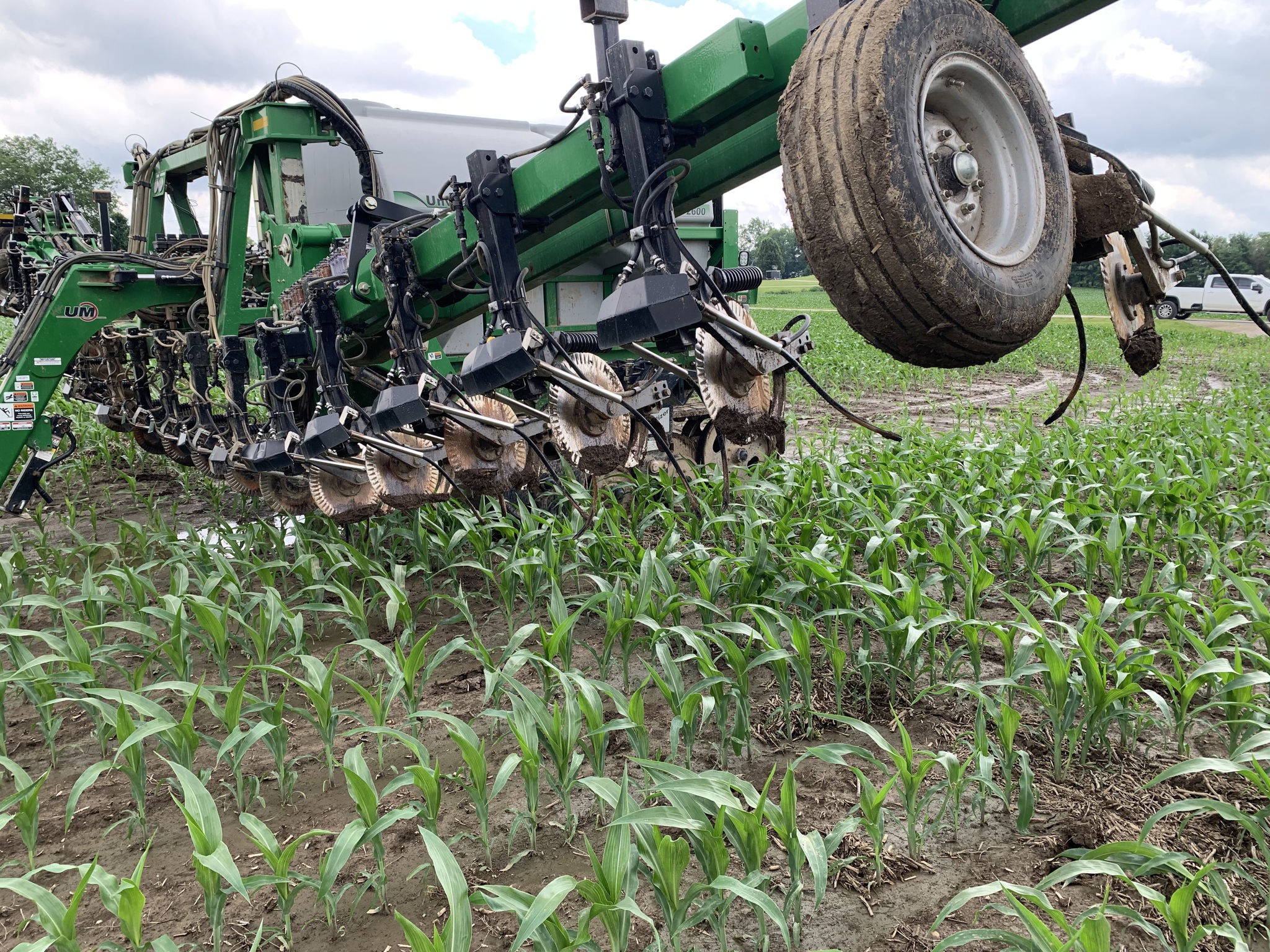 2022 Unverferth 2600 Image 3