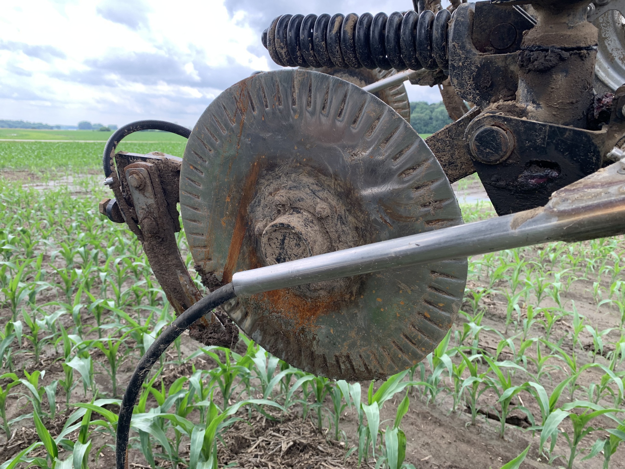 2022 Unverferth 2600 Image 2