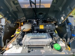 2025 John Deere 335 P Image 9