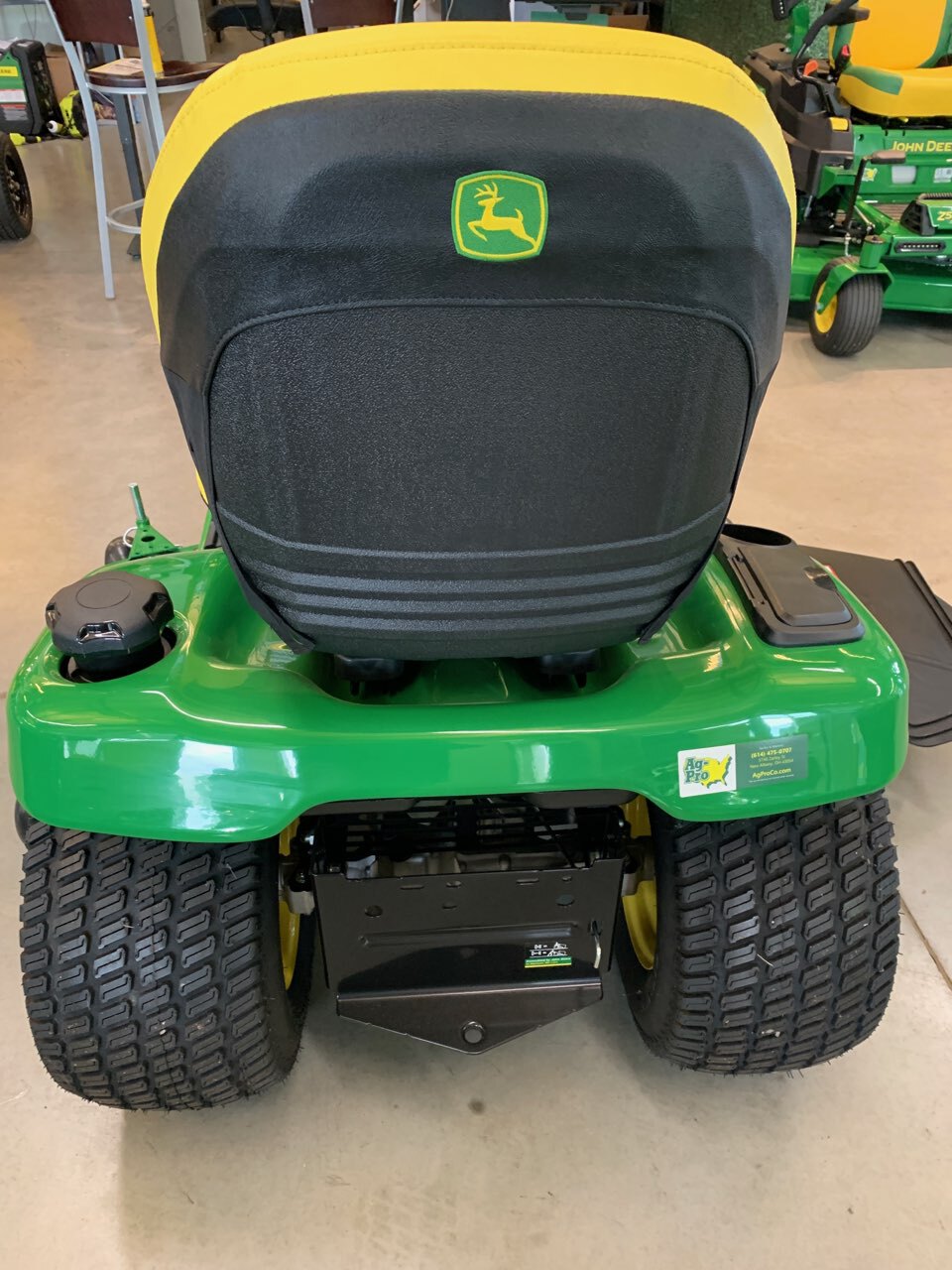 2025 John Deere X380 Image 6