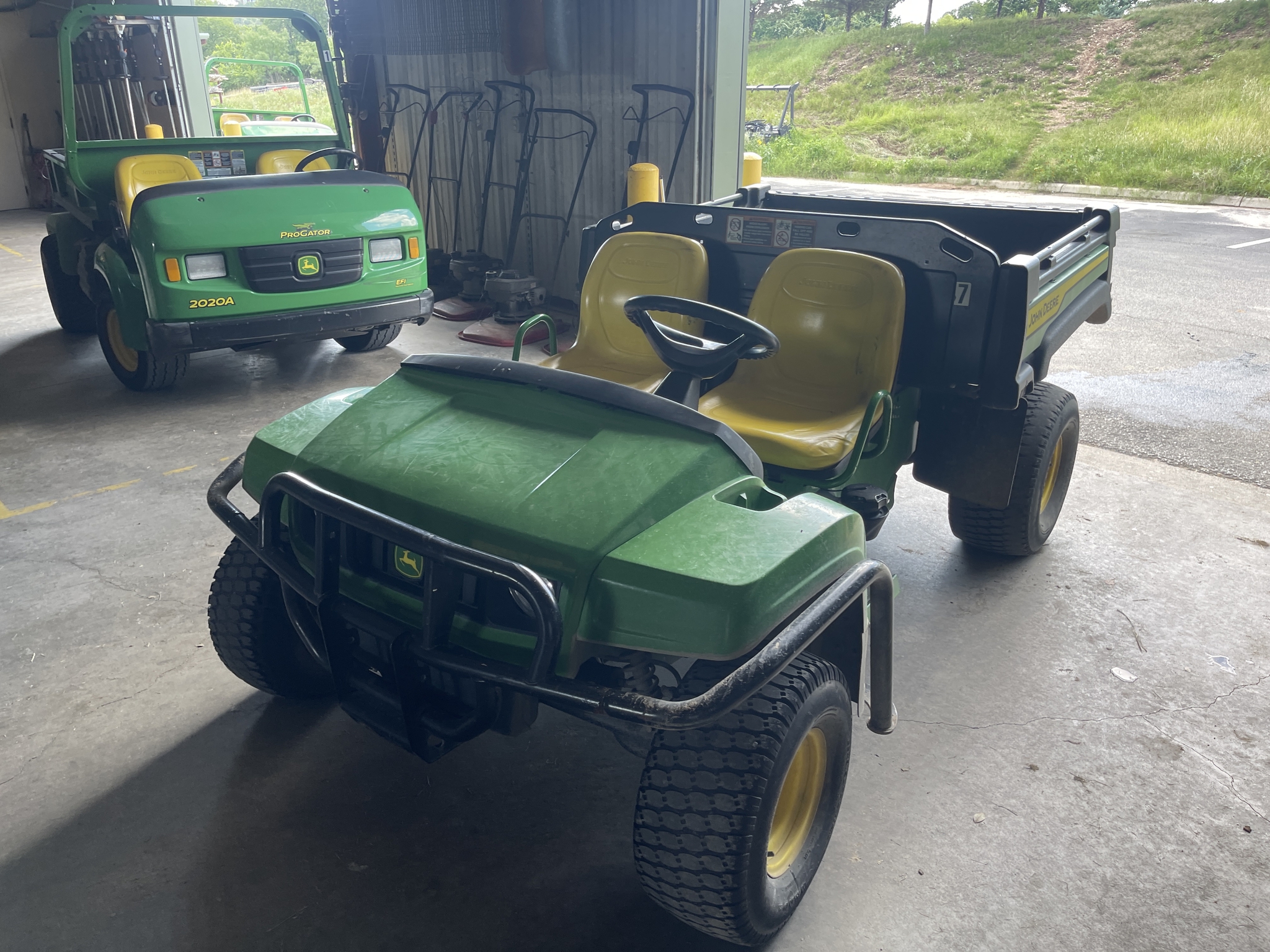 2021 John Deere Tx Turf Image 3