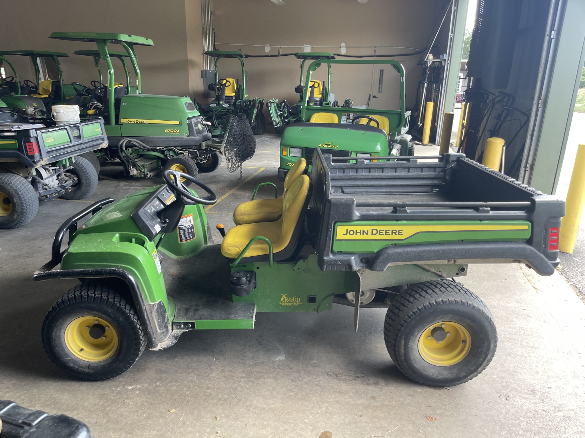 2021 John Deere Tx Turf Image 1
