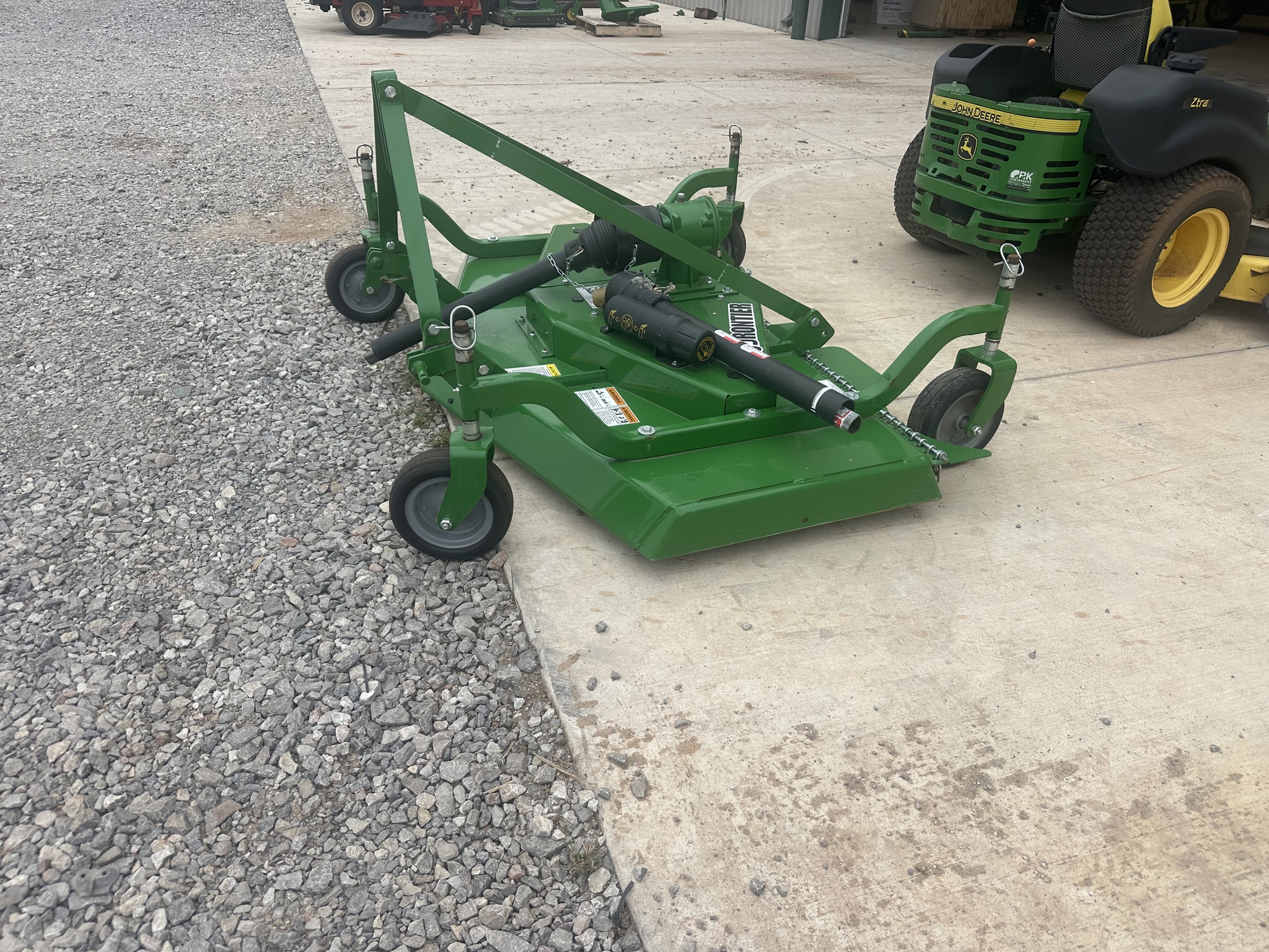 2025 John Deere GM2072R Image 1