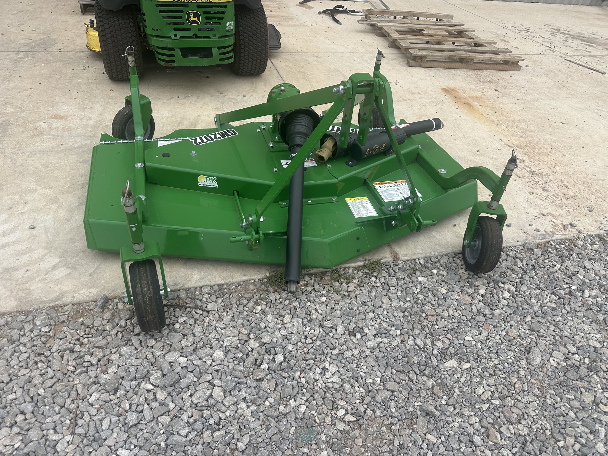 2025 John Deere GM2072R Image 9