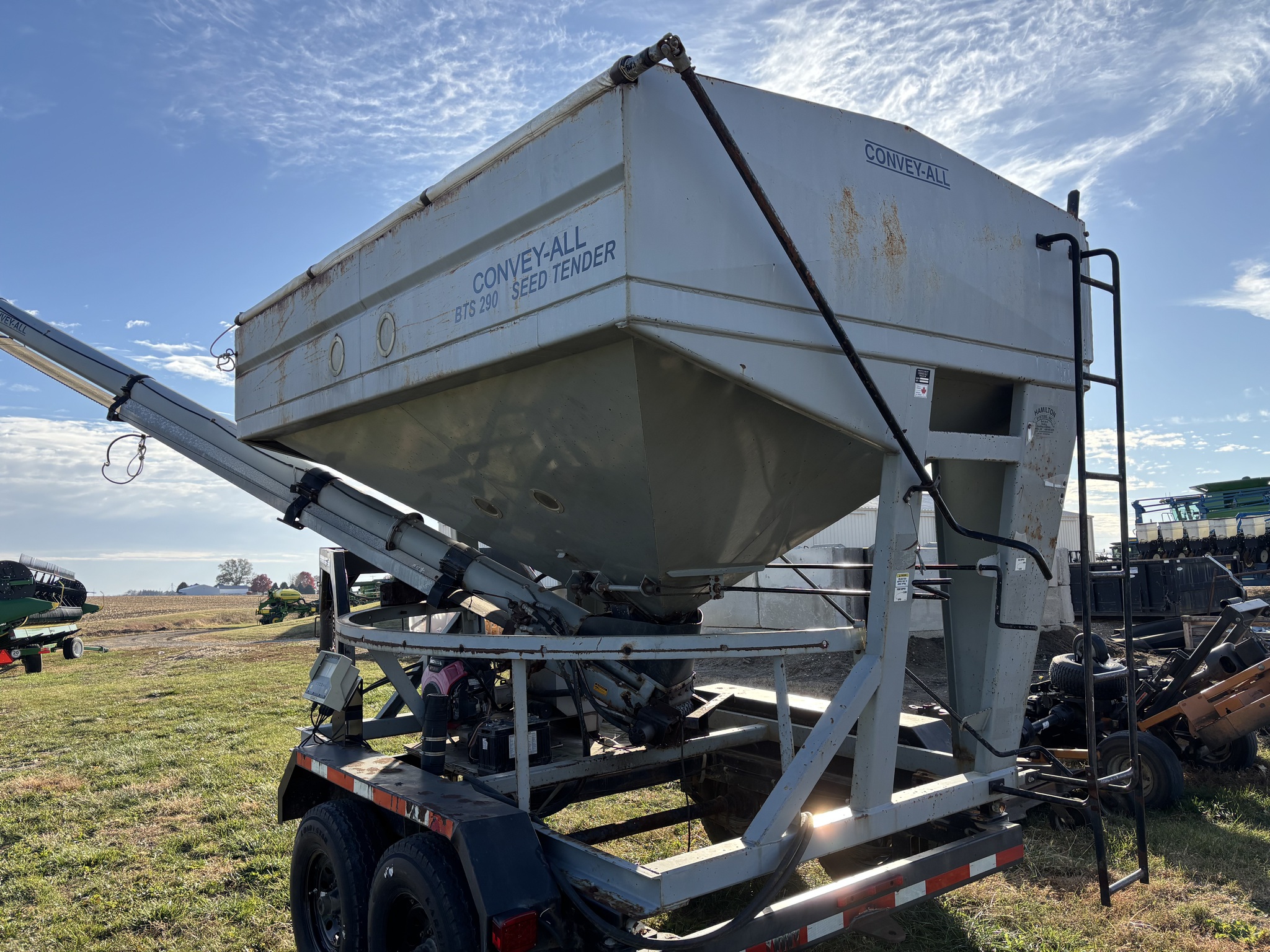  Convey-All BTS 290 at Heritage Tractor in Brimfield, IL