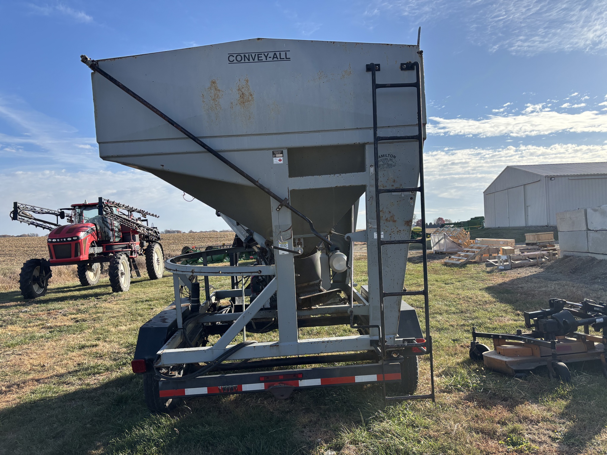  Convey-All BTS 290 at Heritage Tractor in Brimfield, IL