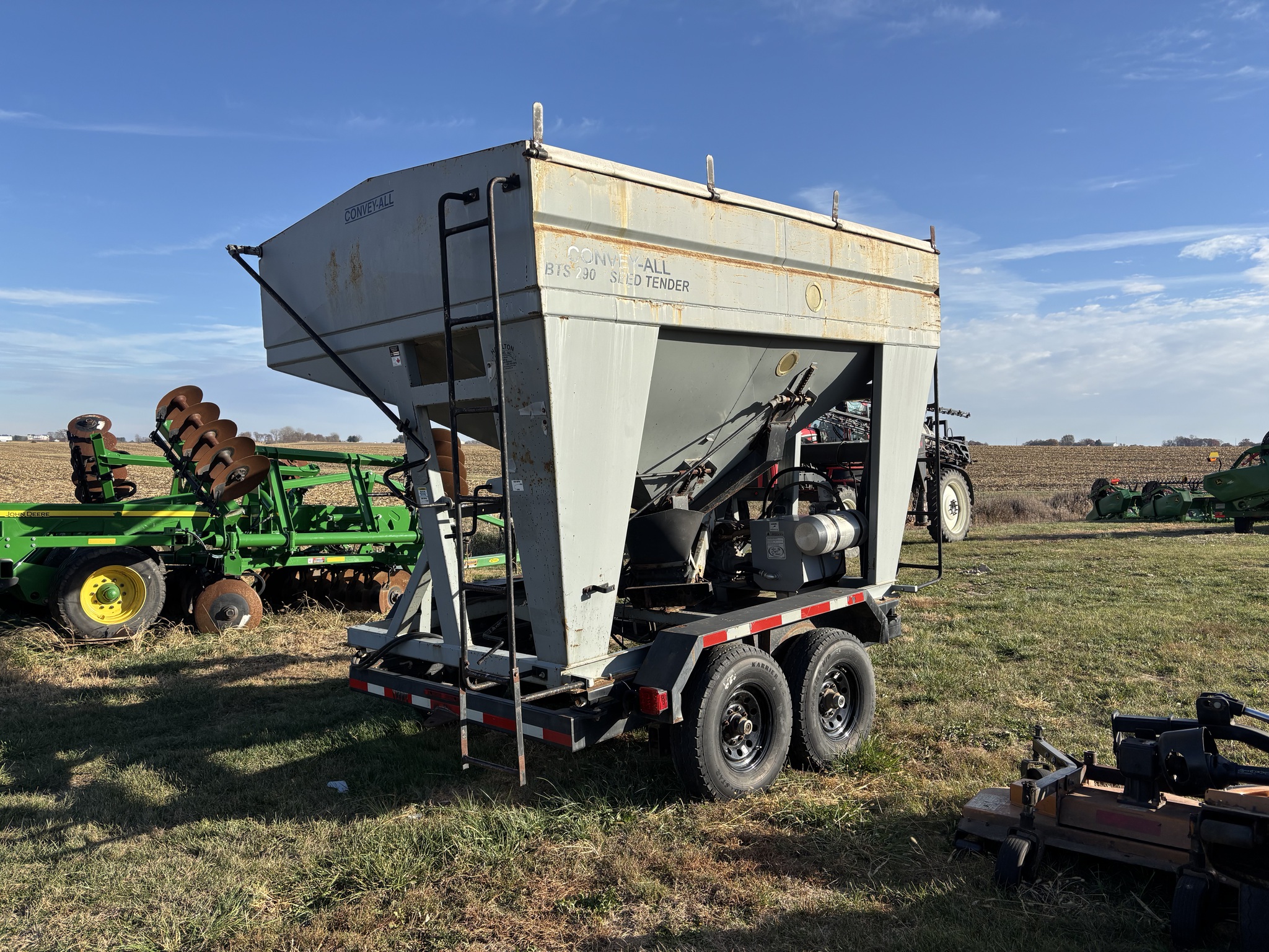   Convey-All BTS 290 at Heritage Tractor in Brimfield, IL
