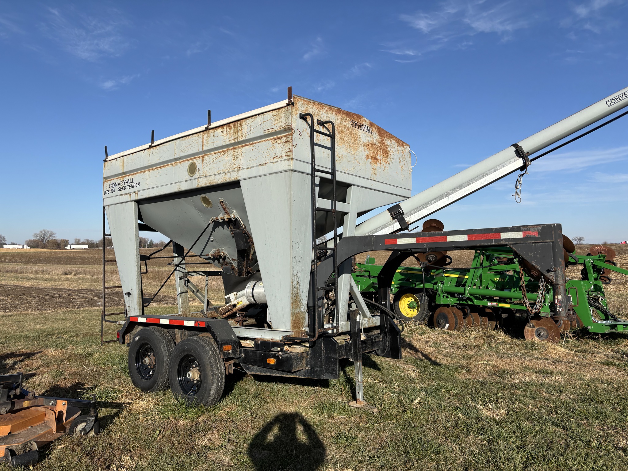   Convey-All BTS 290 at Heritage Tractor in Brimfield, IL