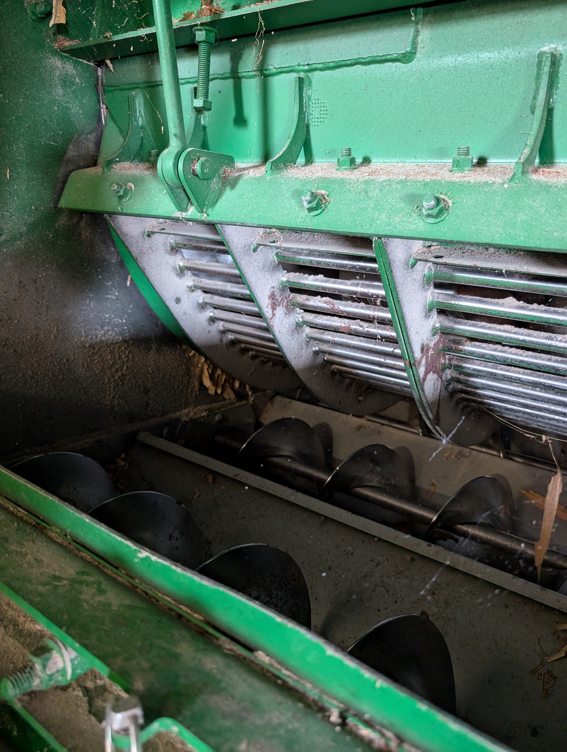  2012 John Deere S660 at Heritage Tractor in Lacon, IL
