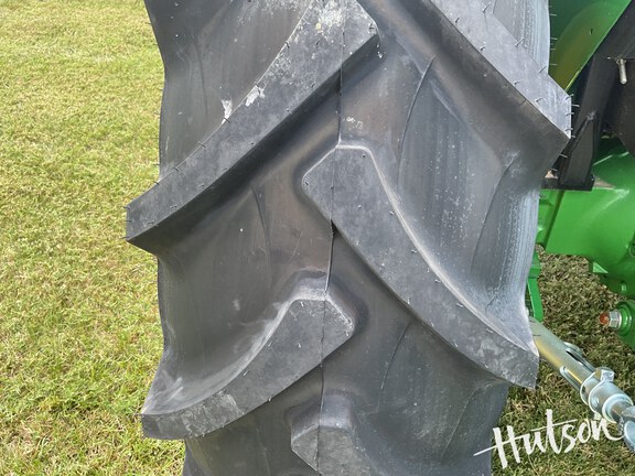 Photo of 2024 John Deere 5075E
