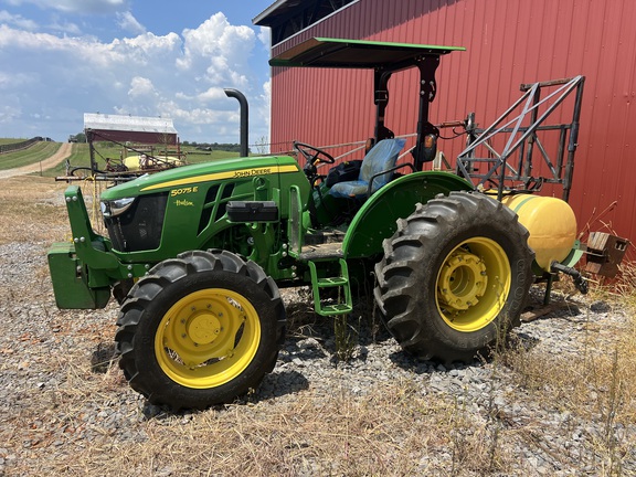 Photo of 2024 John Deere 5075E