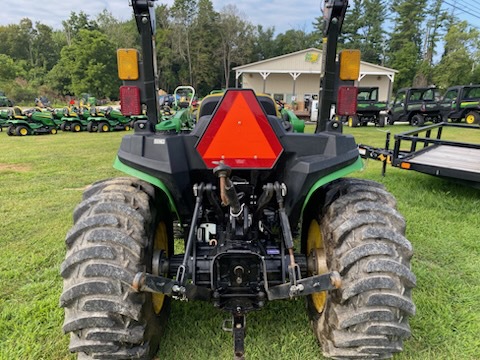 2022 John Deere 3032E Image 5
