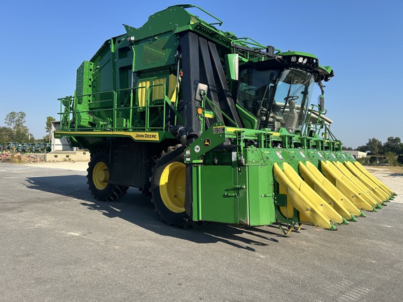 2024 John Deere CP770 Photo 2