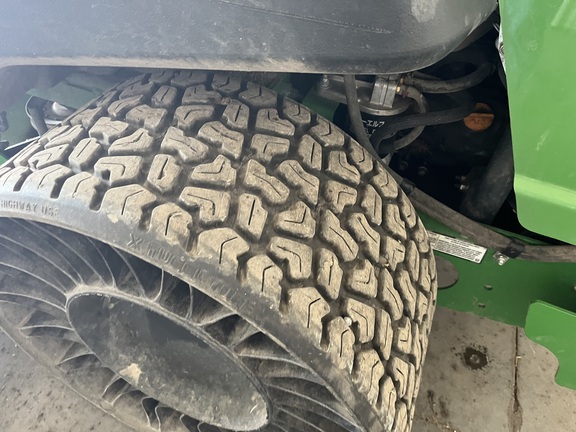 2024 John Deere Z997R - Photo14