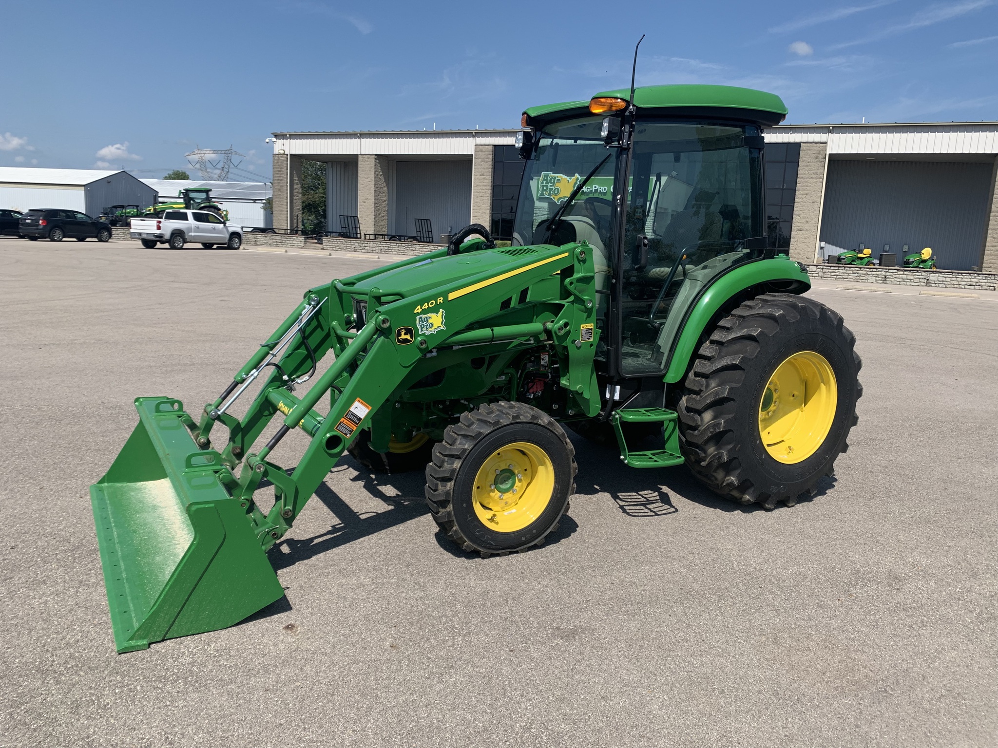 2024 John Deere 4044R Image 3