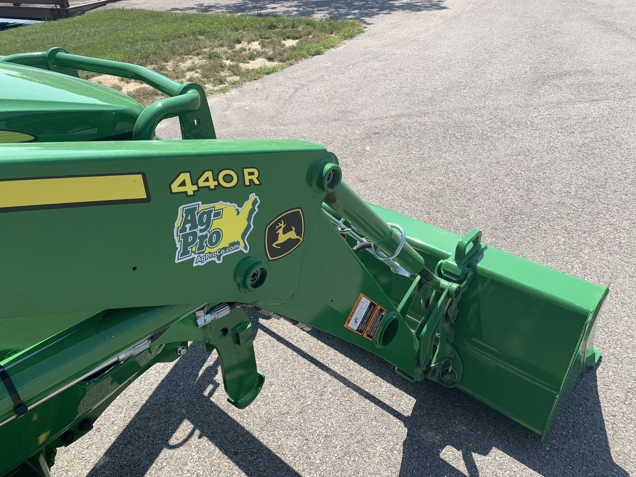 2024 John Deere 4044R Image 8
