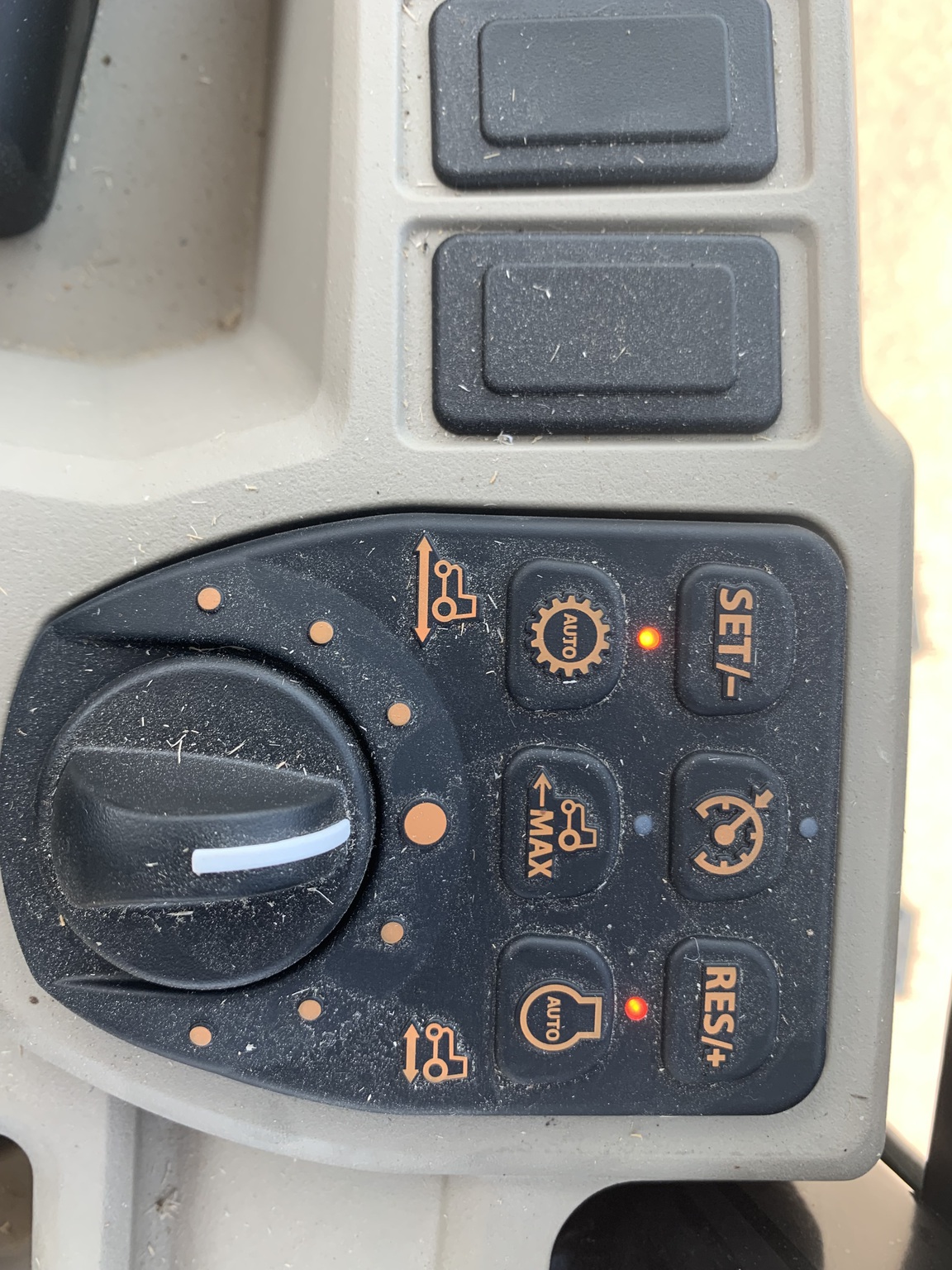 2024 John Deere 4044R Image 21