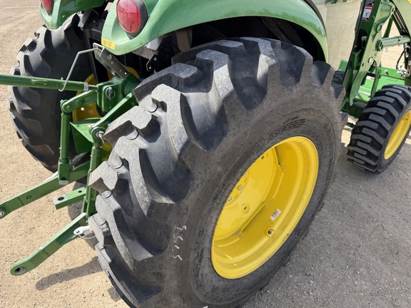 2025 John Deere 4066R - Photo13