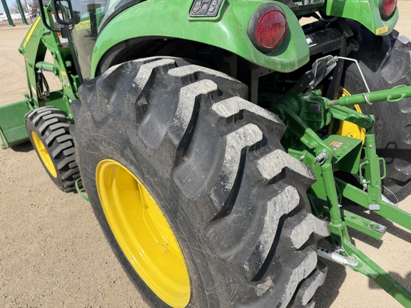 2025 John Deere 4066R - Photo14