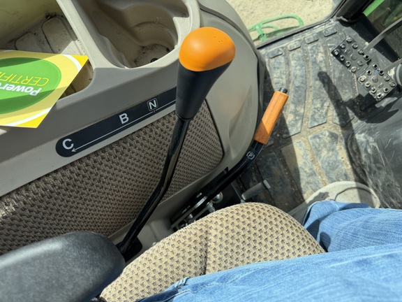 2025 John Deere 4066R - Photo31