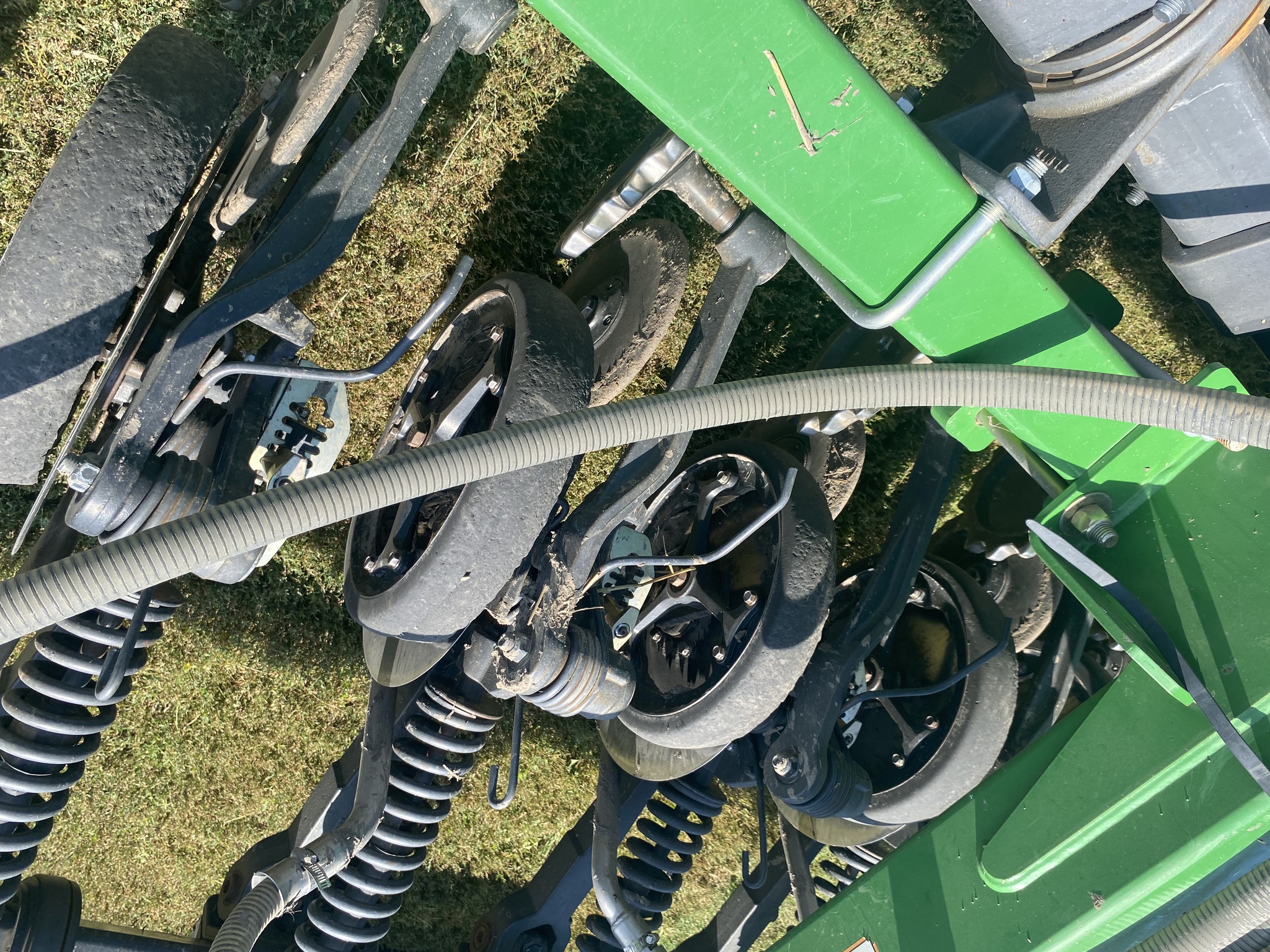 2019 John Deere N530C Image 14