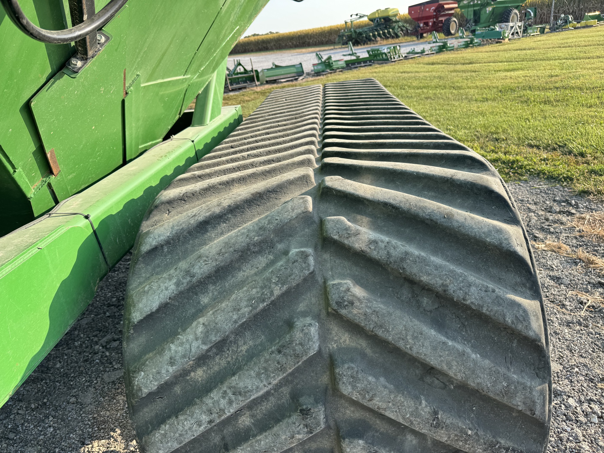  2012 J&M 1051-22 at Heritage Tractor in Quincy, IL
