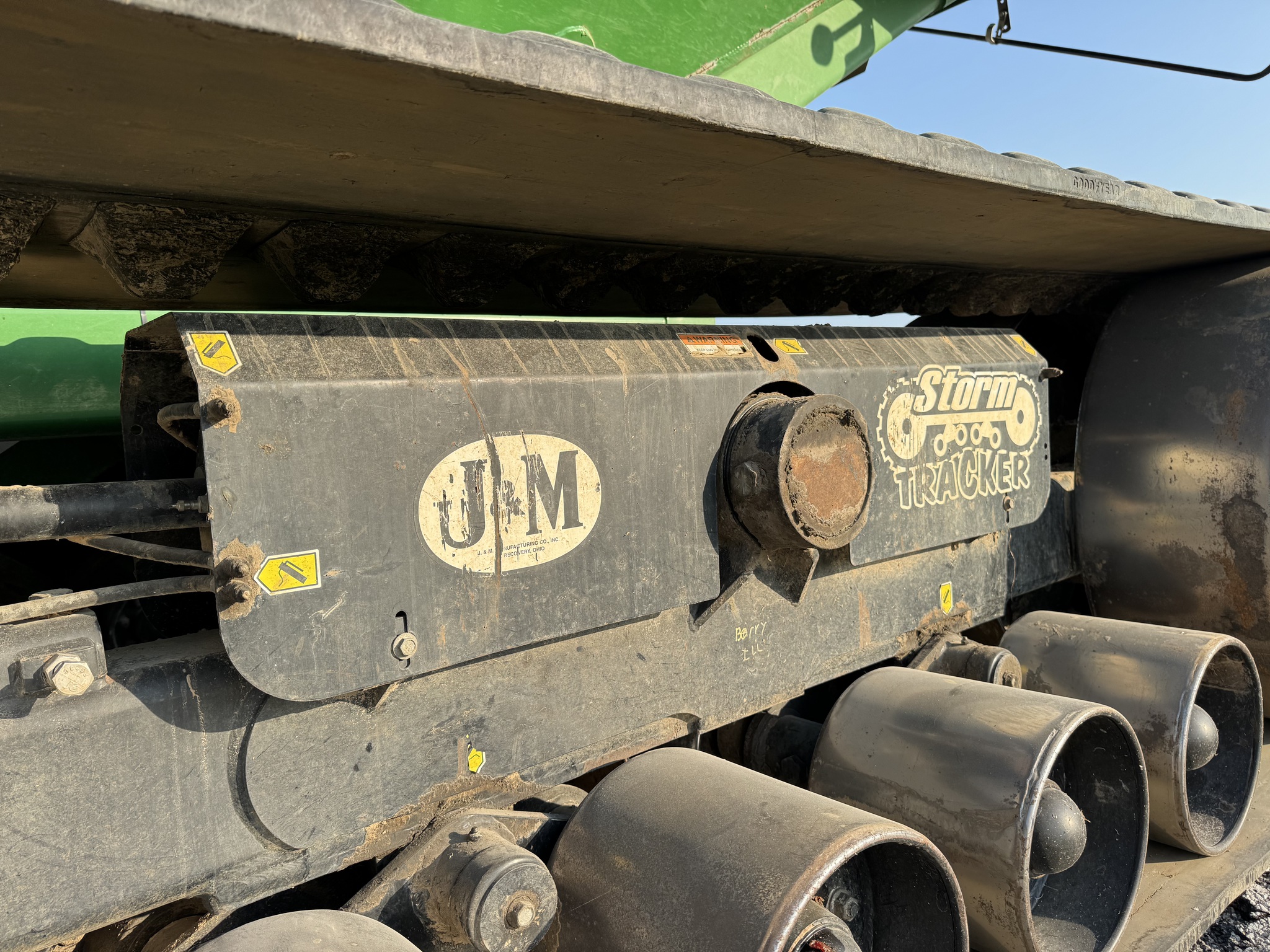  2012 J&M 1051-22 at Heritage Tractor in Quincy, IL