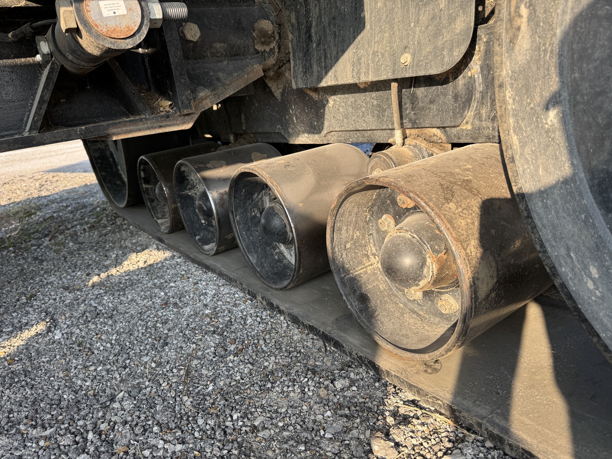  2012 J&M 1051-22 at Heritage Tractor in Quincy, IL