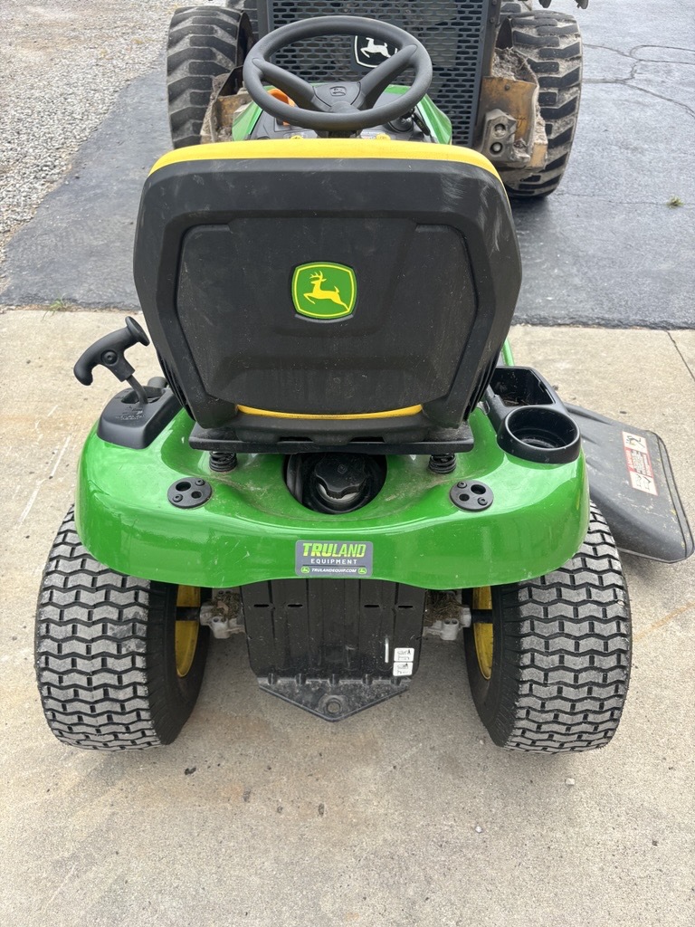 2025 John Deere S140 Image 8