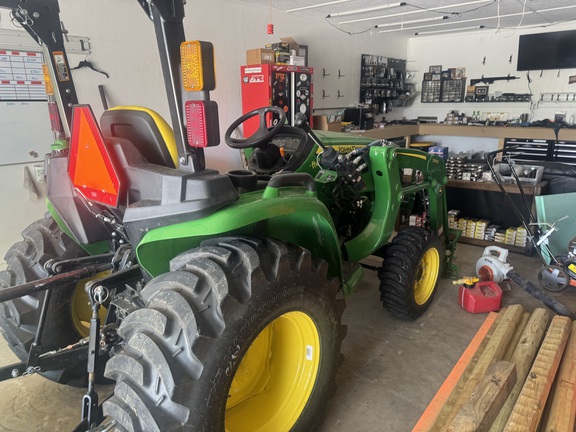 Photo of 2023 John Deere 3032E
