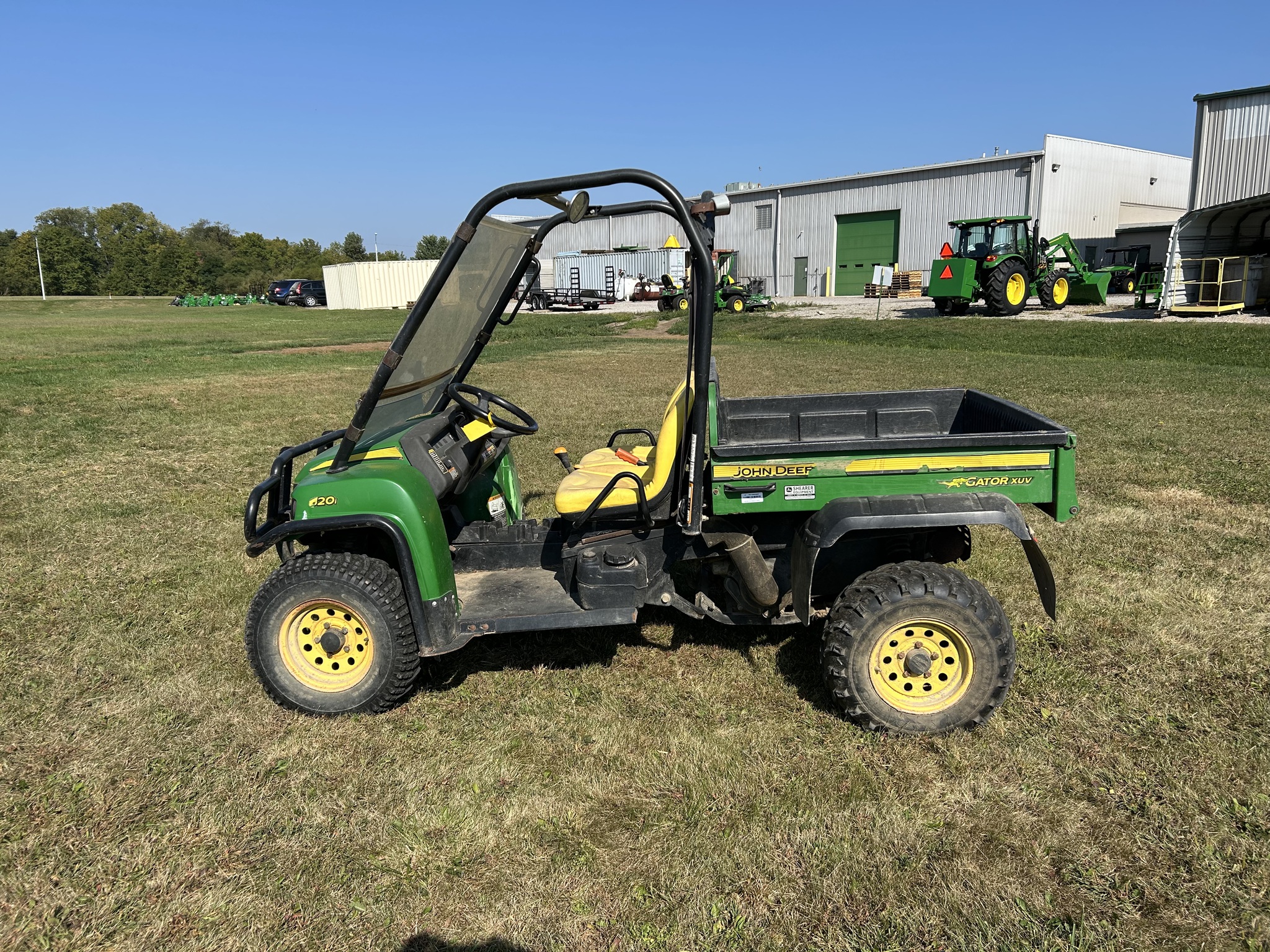 2010 John Deere XUV 620i Image 1
