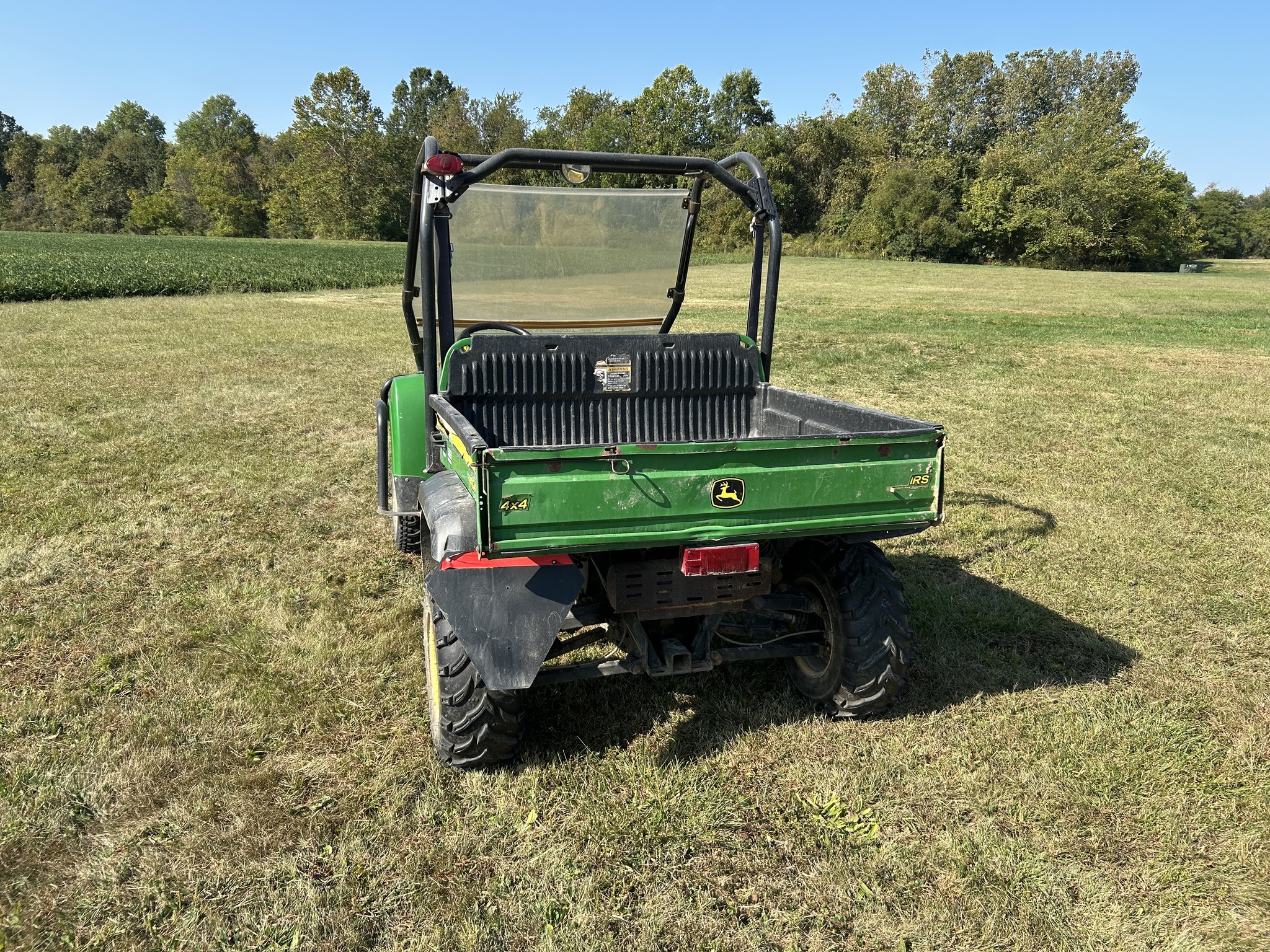 2010 John Deere XUV 620i Image 2