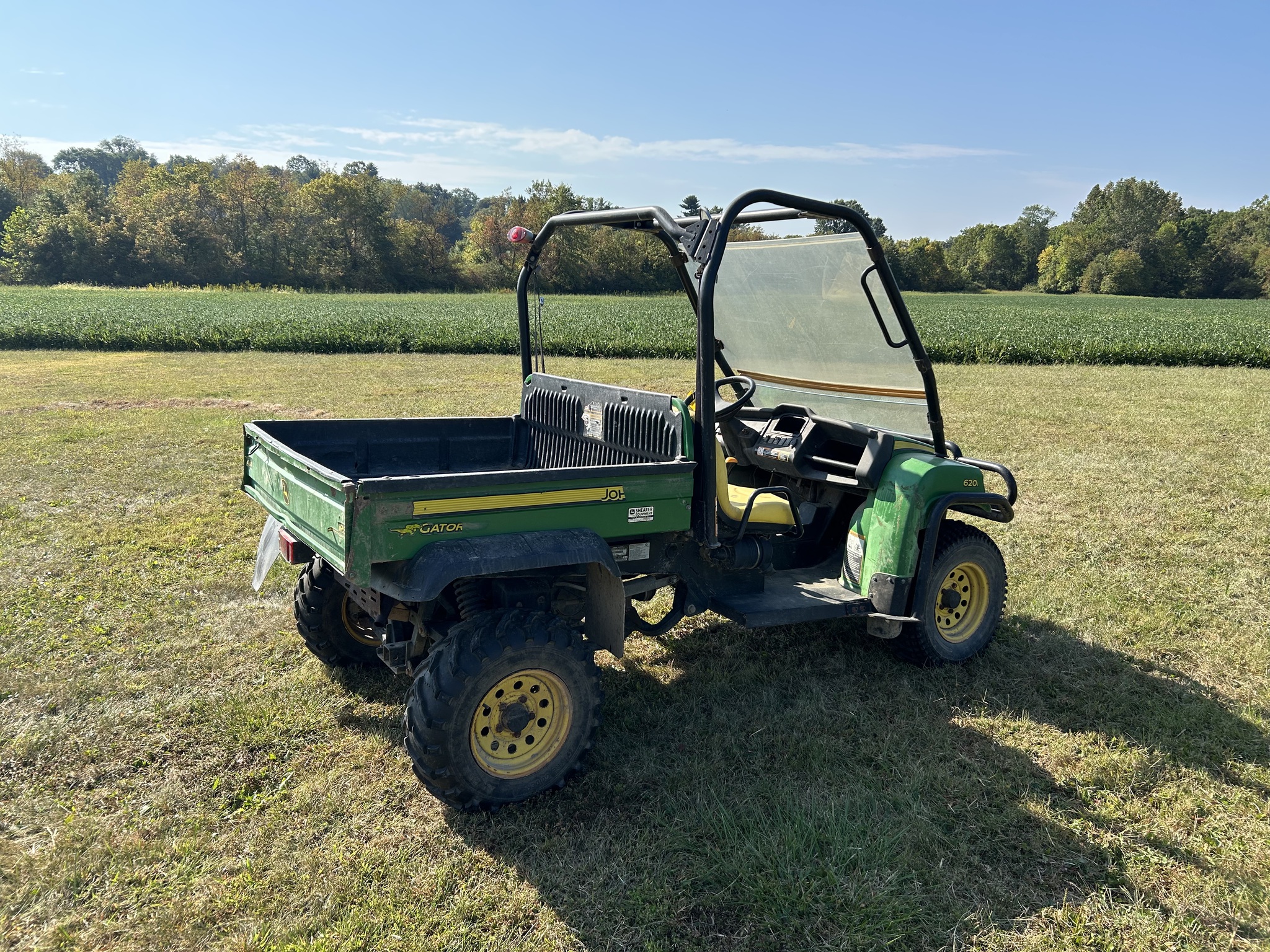2010 John Deere XUV 620i Image 3
