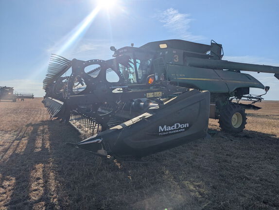 2017 Macdon FD75