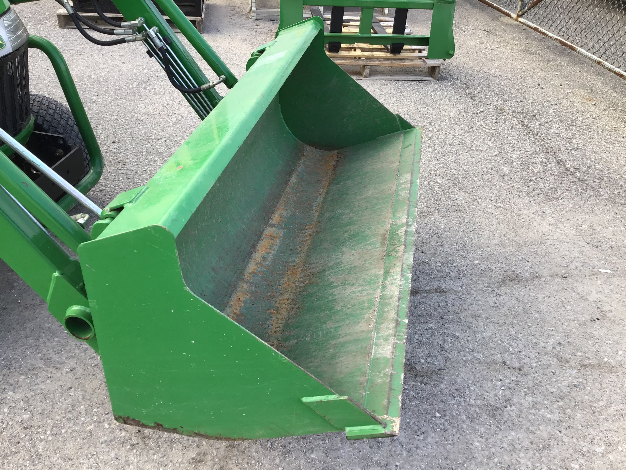 2006 John Deere 2305 Image 20