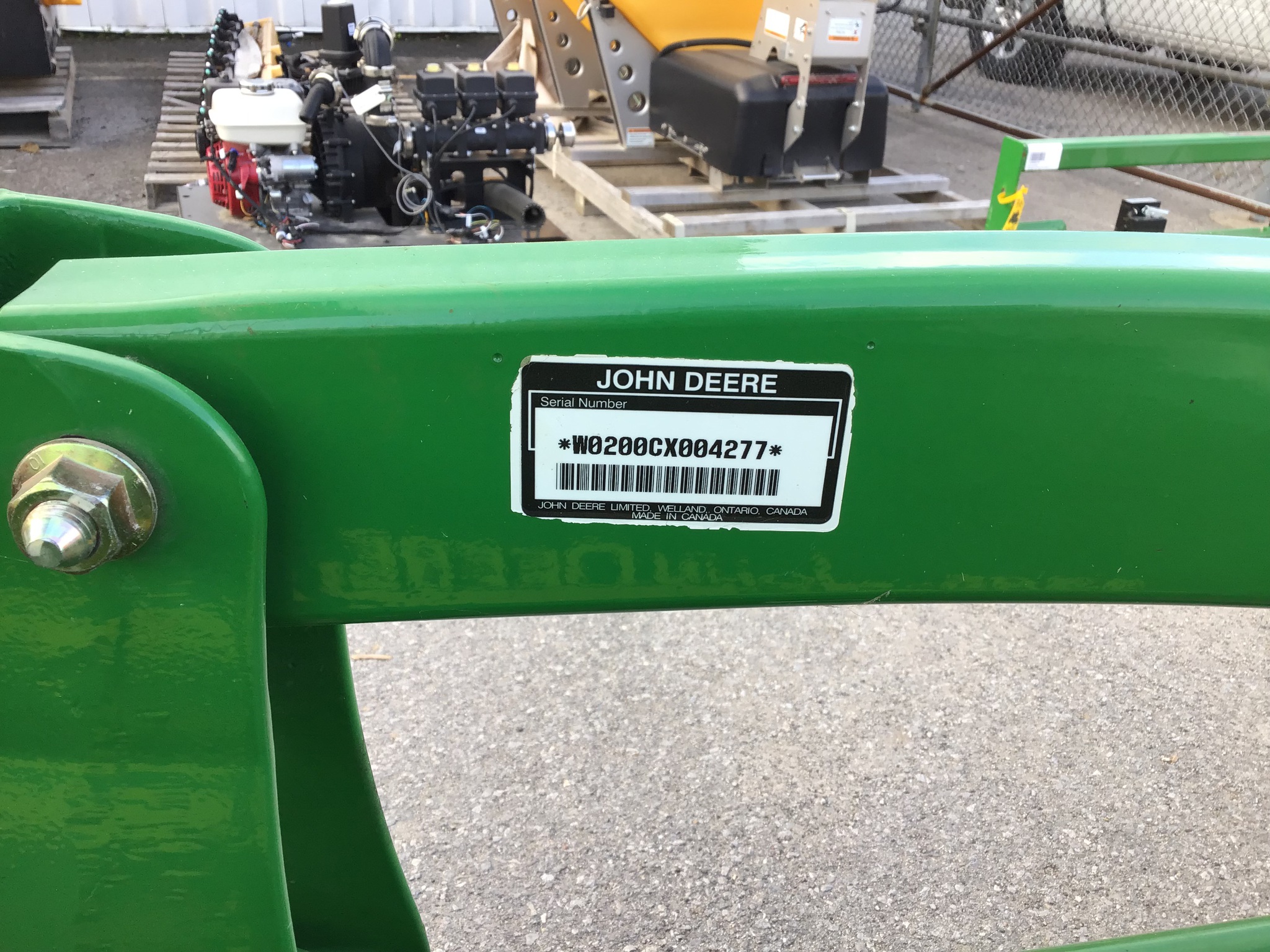 2006 John Deere 2305 Image 21