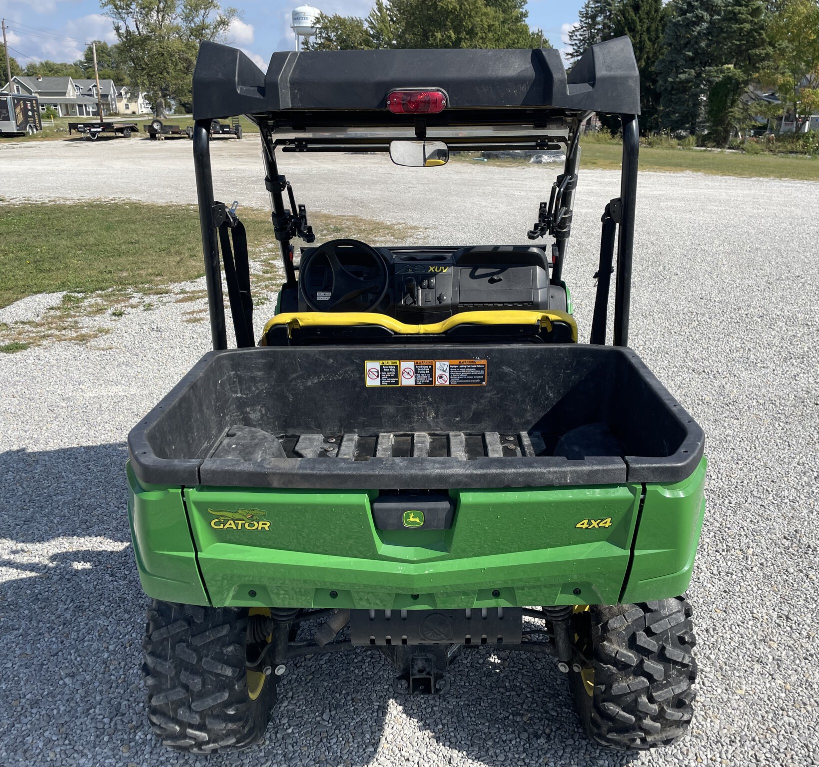 2022 John Deere XUV590M Image 5