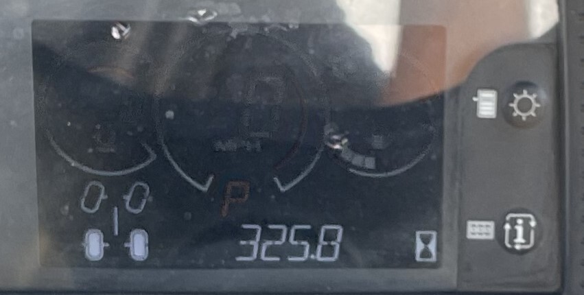 2022 John Deere XUV590M Image 9