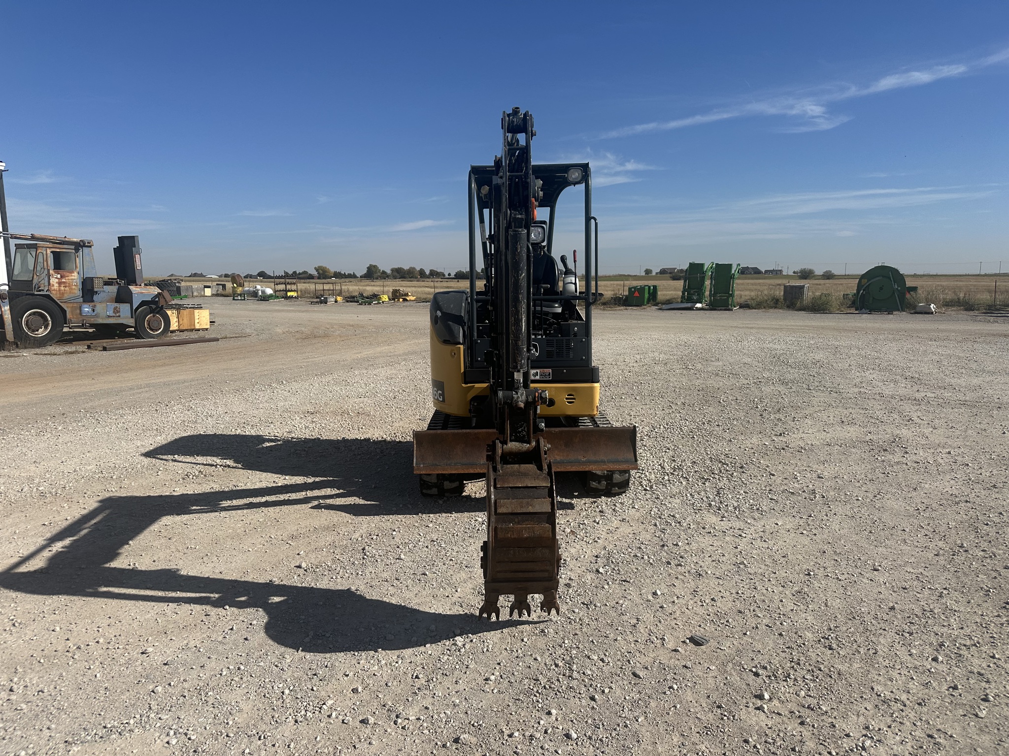 2016 John Deere 26G Image 10