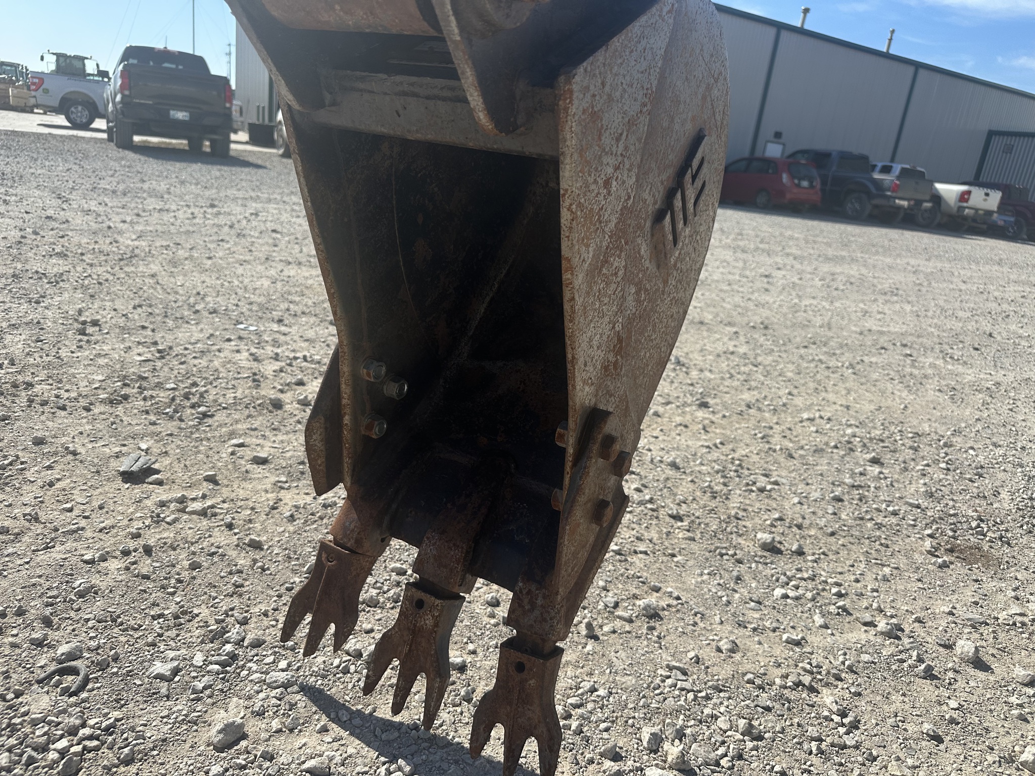 2016 John Deere 26G Image 16