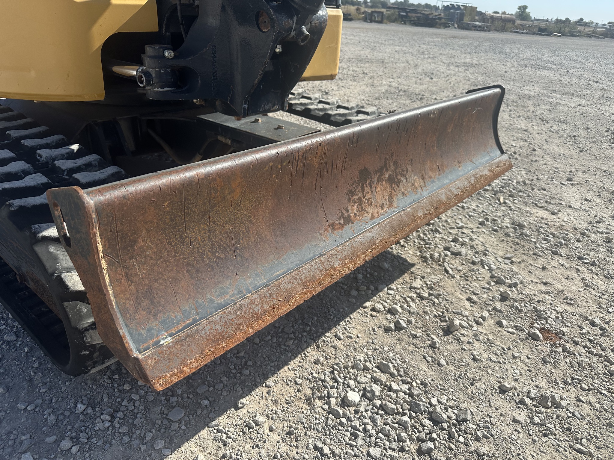 2016 John Deere 26G Image 15